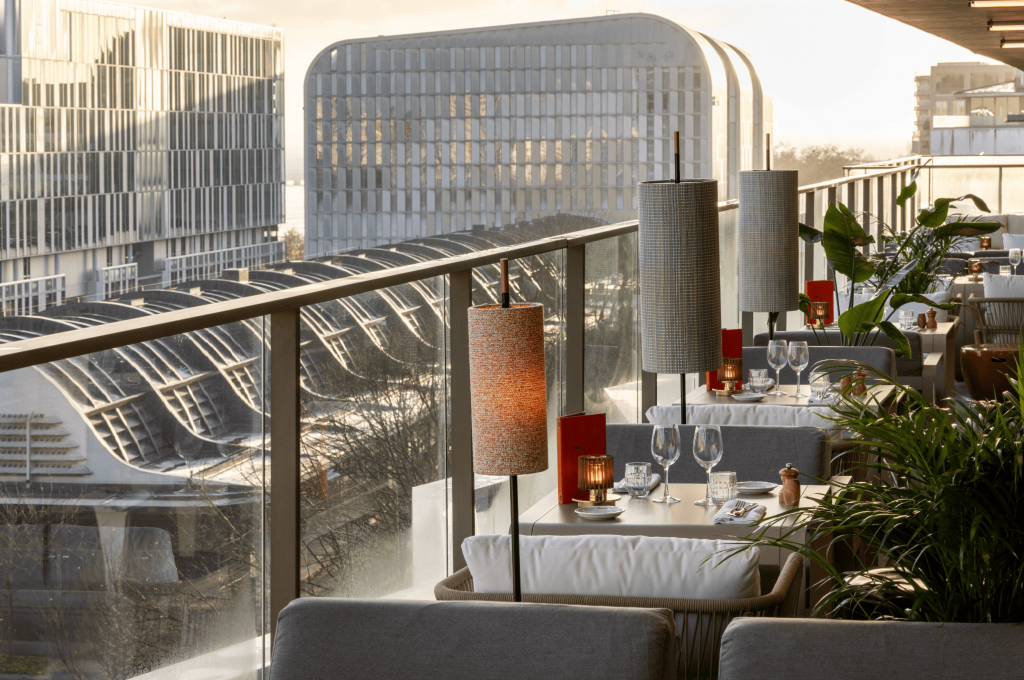 L’Hôtel 56 célèbre sa première année sur les quais de la Garonne