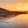Vue aérienne du Forte Village Resort et de sa plage en Sardaigne