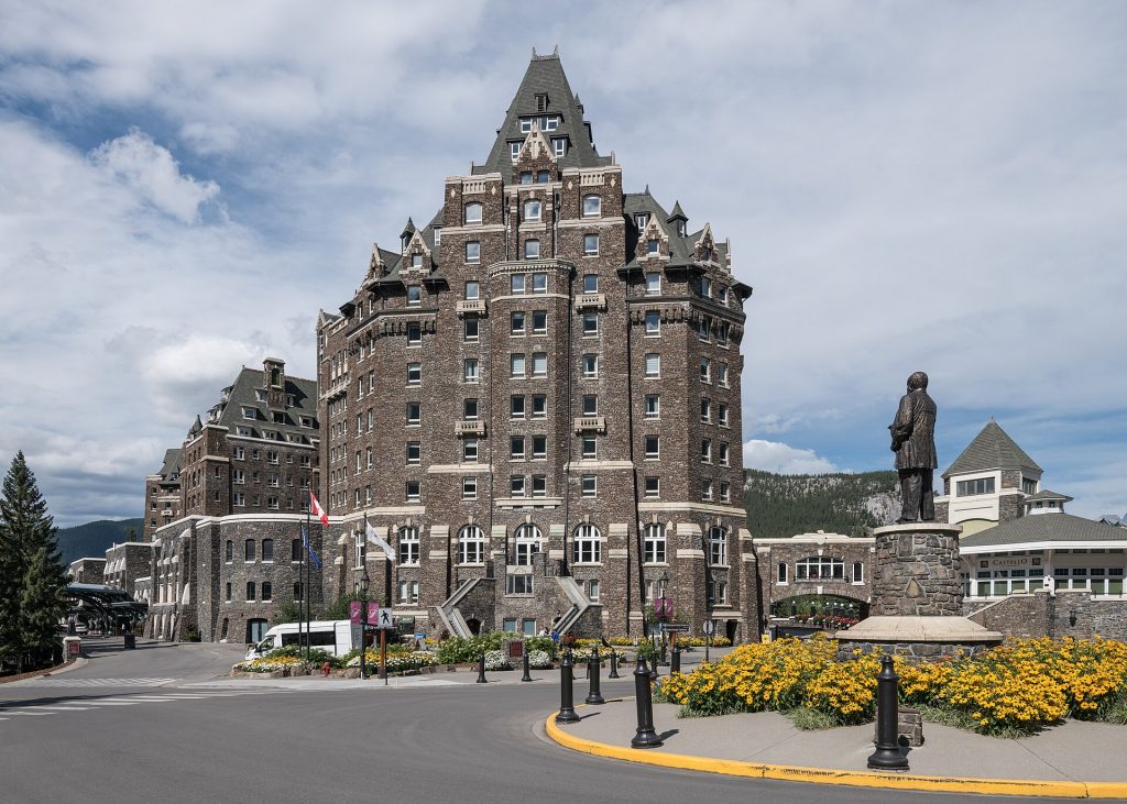 Fairmont Banff Springs : le château des Rocheuses canadiennes depuis 1888