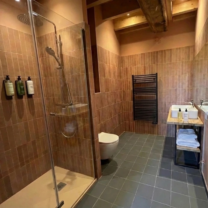 Salle de bains de la suite témoin de Grand Jardin