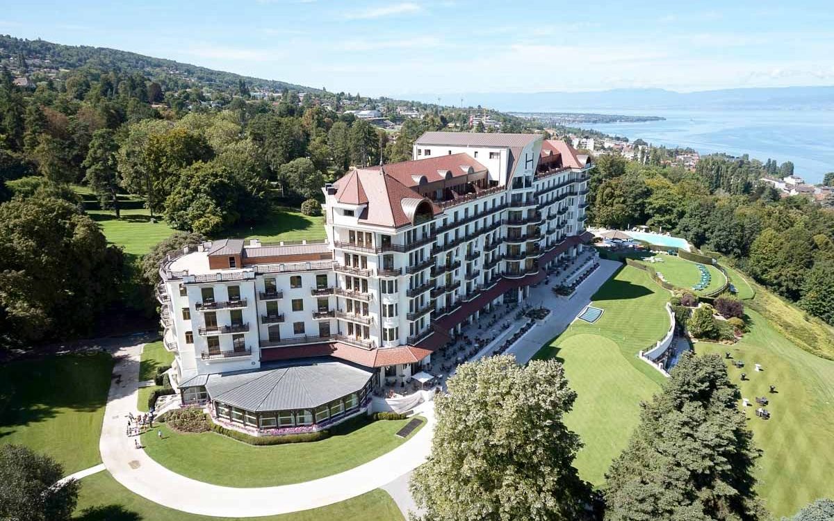 Hôtel avec vue : 10 des plus beaux hôtels en bord de lac, en France et en Europe