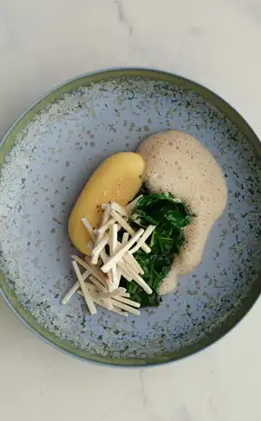 Plat du restaurant Pavyllon par le chef Yannick Alléno à l'Hermitage Monte-Carlo
