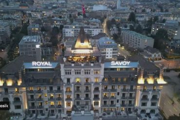 "Les clients s'attendent à être chouchoutés": immersion dans le luxe du Royal Savoy à Lausanne