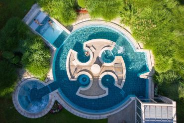 Hôtel Lyon Métropole by Arteloge piscine olympique 50 mètres extérieure vue drone