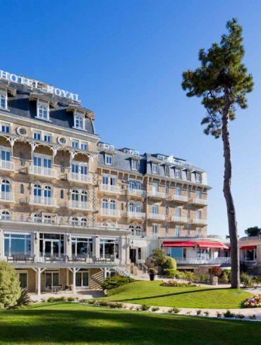 Notre avis sur l'Hôtel Barrière Le Royal La Baule, un palace au bord de l’océan