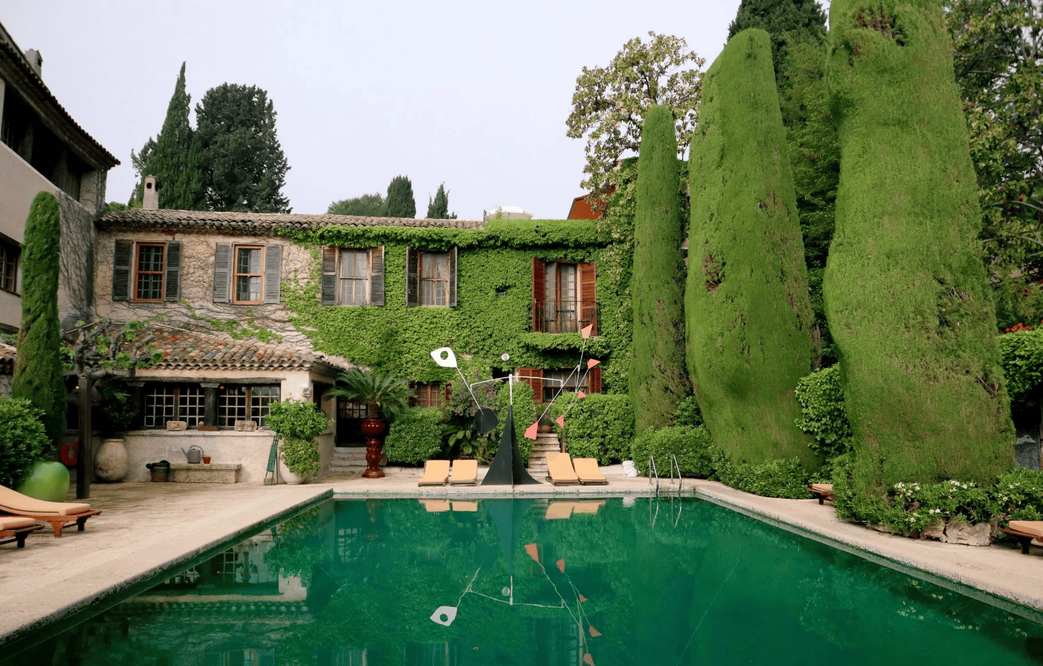 La Colombe d'Or — Saint-Paul-de-Vence, collection d'art et terrasse