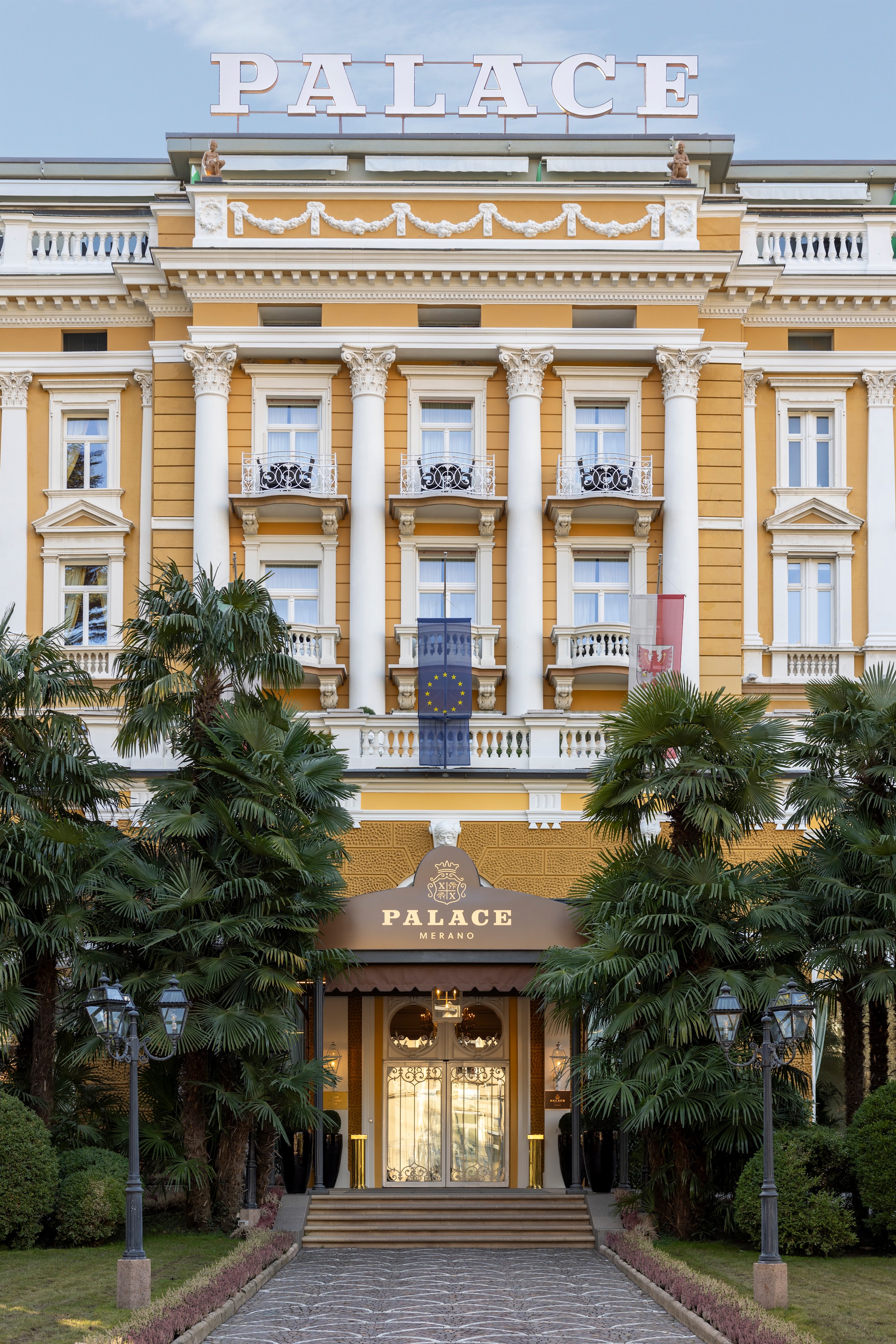 Façade historique Belle Époque du Palace Merano au Tyrol du Sud
