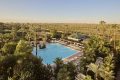 Vue aérienne piscine La Mamounia Marrakech avec oasis