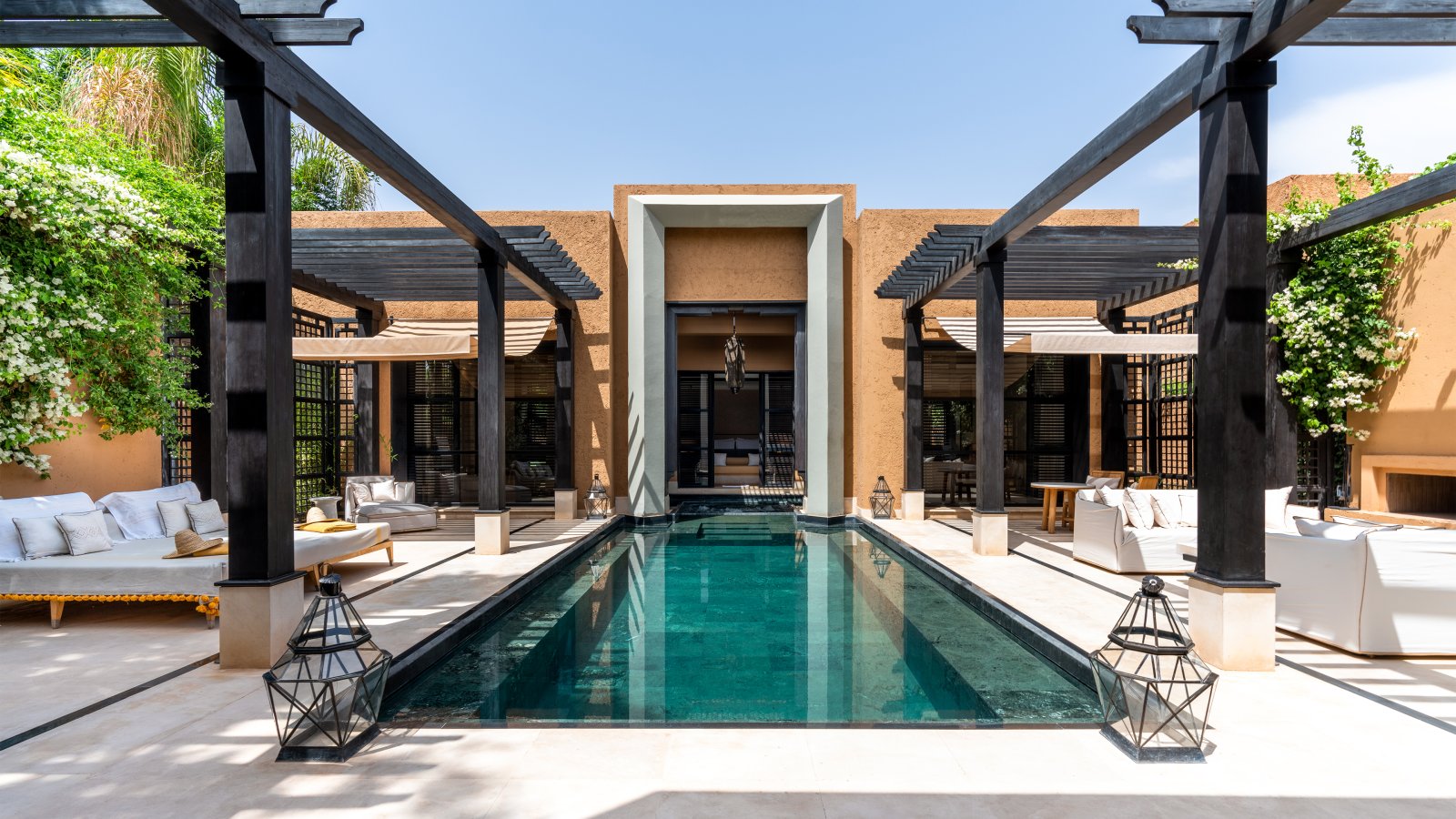 Piscine privée villa Mandarin Oriental Marrakech avec pergolas