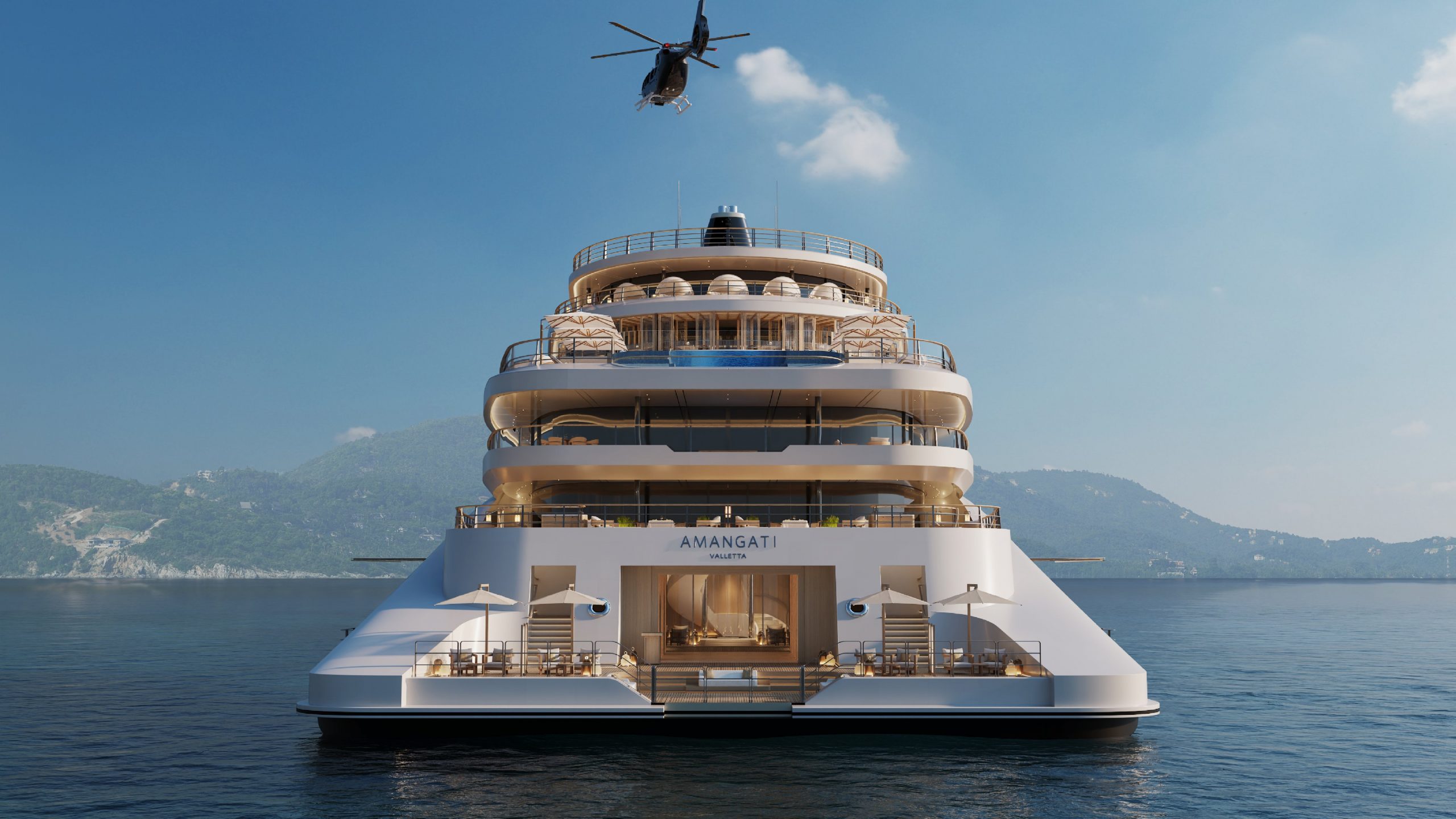 Le yacht Amangati vu de poupe, avec son beach-club ouvert sur la mer