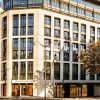 La façade du Bulgari Hotel Paris, avenue George V