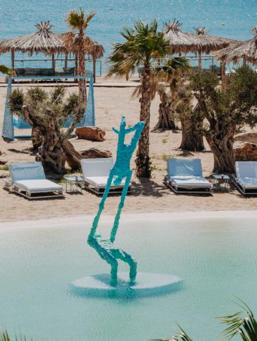 Le Calilo sur la plage de Papas à Ios, Grèce