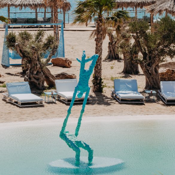 Le Calilo sur la plage de Papas à Ios, Grèce