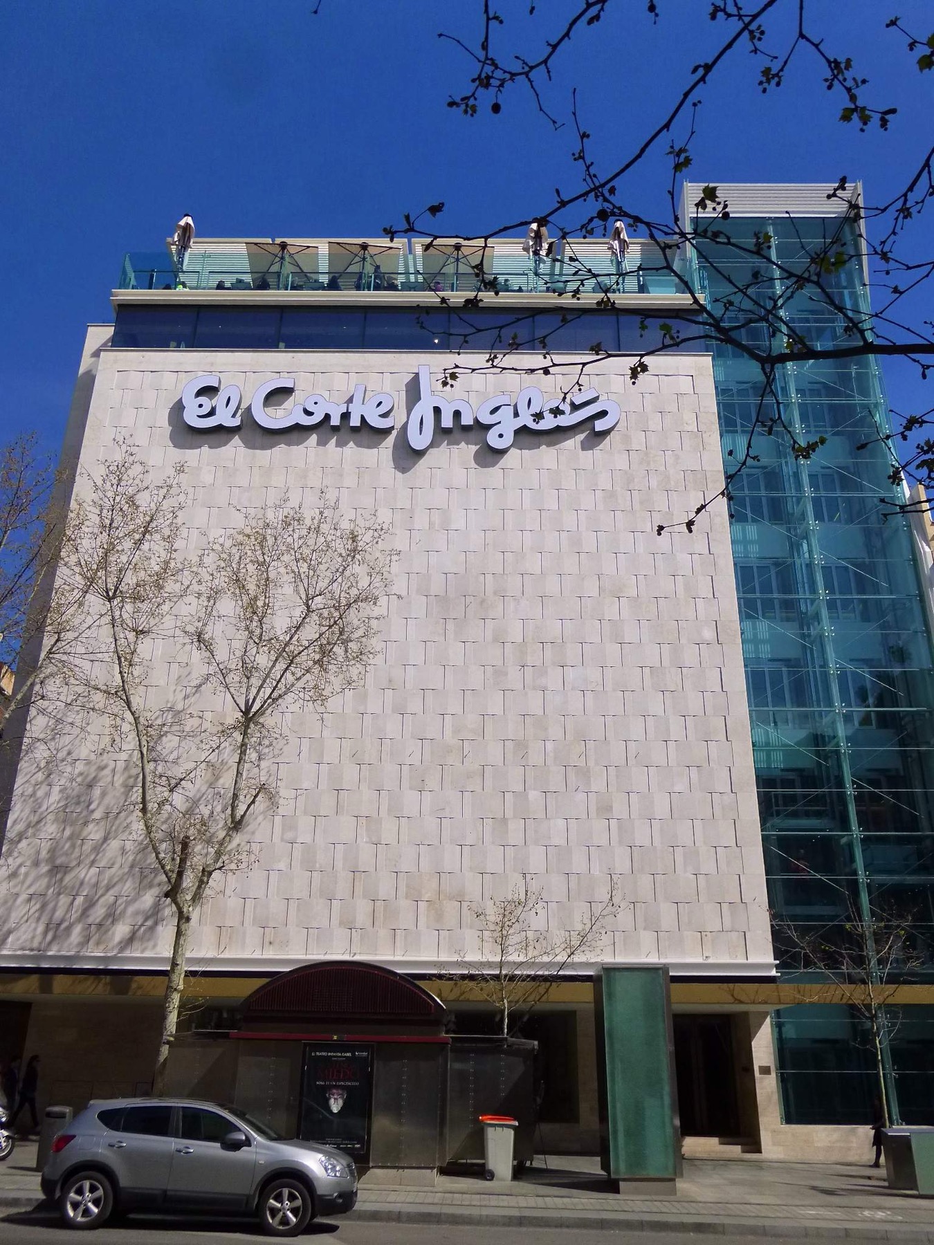 Un gran almacén El Corte Inglés en el barrio de Salamanca, en Madrid