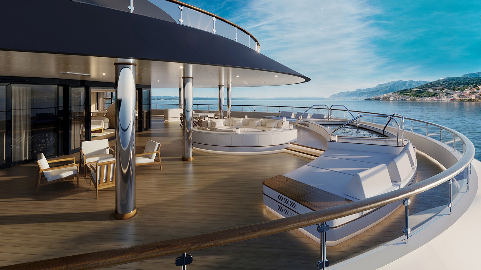 Pont-terrasse en teck avec bains de soleil et piscine à bord du yacht Four Seasons II
