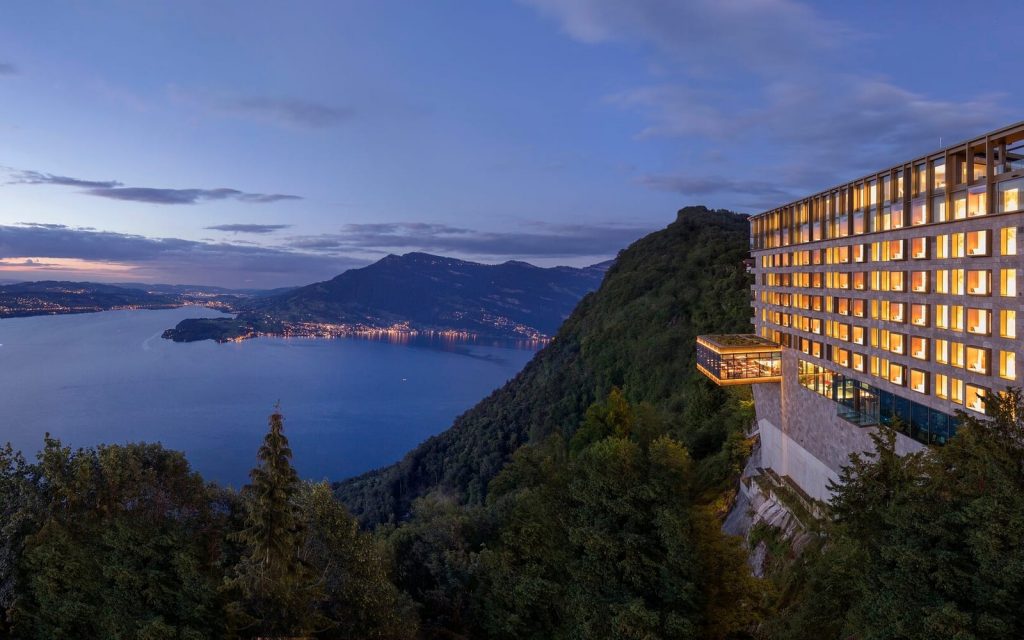 Hôtel Bürgenstock : toutes les infos sur le palace suisse de l&rsquo;accord États-Unis-Iran