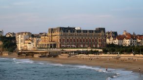 L'Hôtel du Palais de Biarritz, seul palace de la côte atlantique, déclassé en 2026