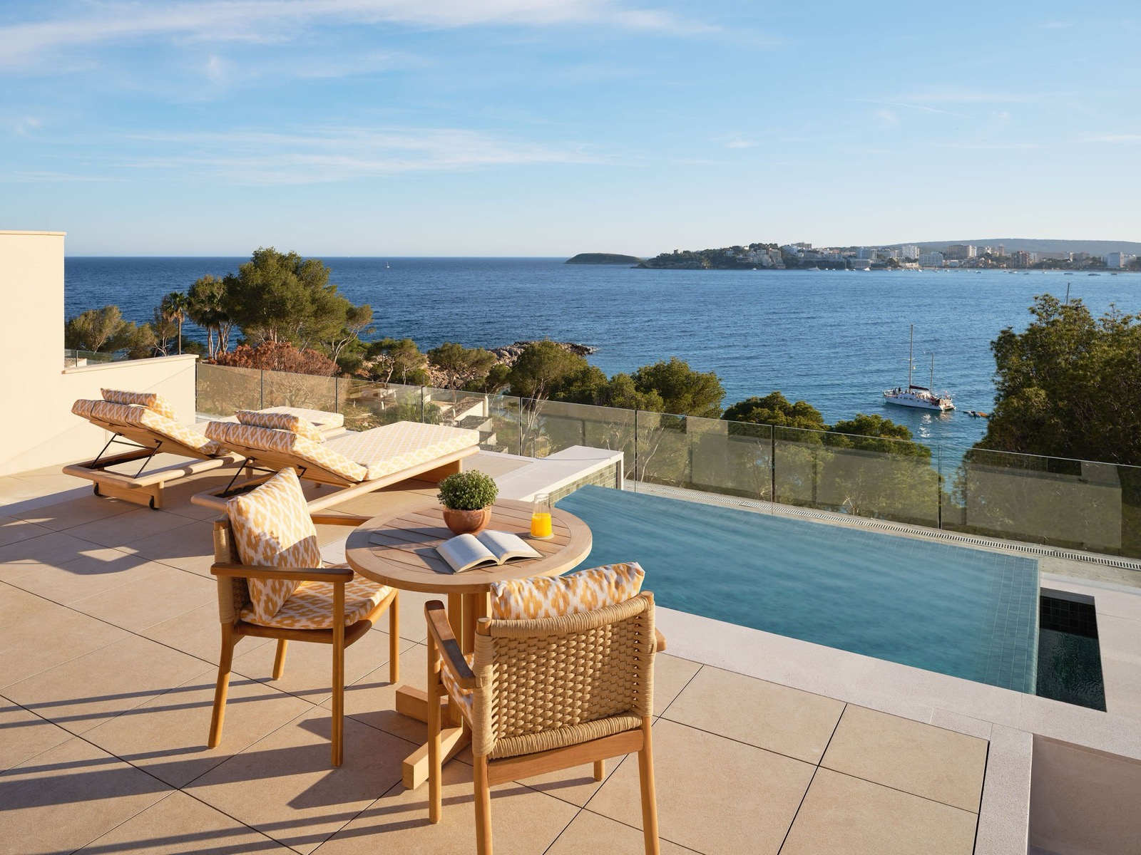 Terrasse rooftop avec piscine privée du Mandarin Oriental Punta Negra, Majorque