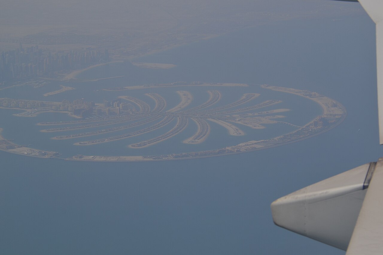 L'île artificielle de Palm Jumeirah à Dubaï vue du ciel