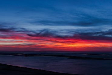 Coucher de soleil sur la dune du Pilat et le bassin d'Arcachon