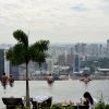 La piscine à débordement du SkyPark de Marina Bay Sands à Singapour