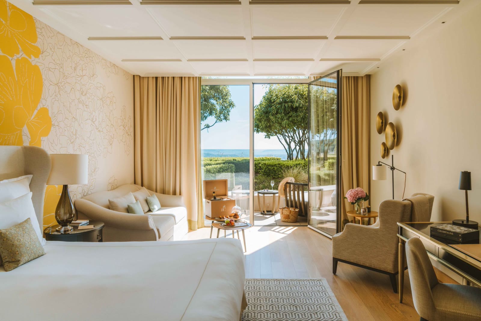 Royal Champagne Junior Suite with panoramic vineyard view
