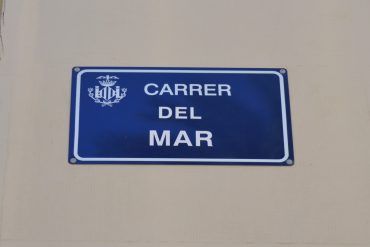 La Carrer del Mar dans le centre historique de Valence, où un immeuble devient un hôtel boutique