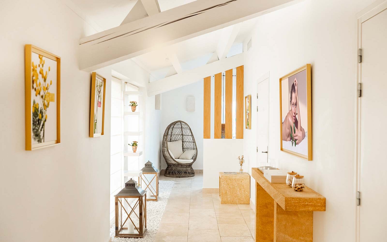 Le Vieux Castillon, hôtel H8 Collection dans un village médiéval de Provence gardoise