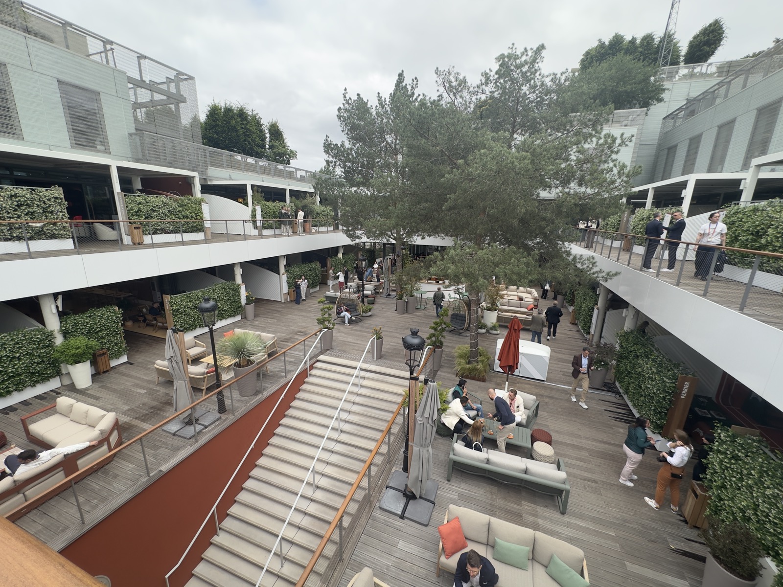 Le village de Roland-Garros 2026, ses terrasses et lounges