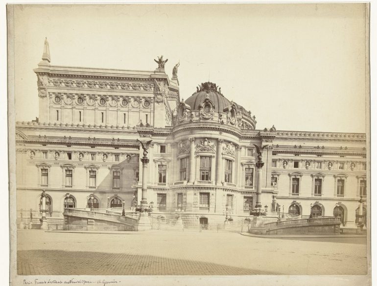 L'Opéra Garnier à Paris, près duquel se situe l'hôtel Banke Opéra