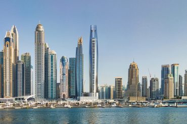 La tour du Ciel Dubai Marina, plus haut hôtel du monde, à Dubaï