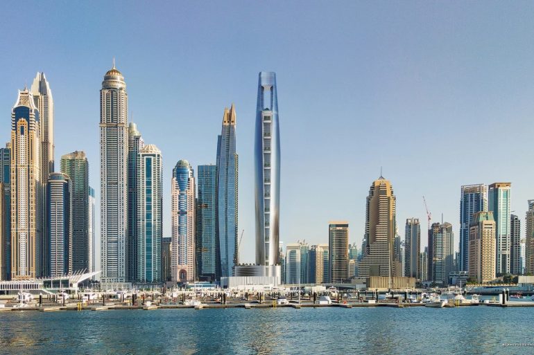 La tour du Ciel Dubai Marina, plus haut hôtel du monde, à Dubaï