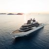 Le Four Seasons I en mer, premier navire de Four Seasons Yachts, 207 mètres et 95 suites