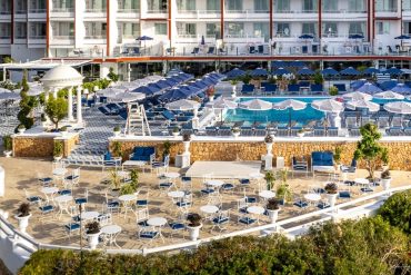 La piazzetta du Mongibello Ibiza, hôtel dolce vita de Santa Eulalia