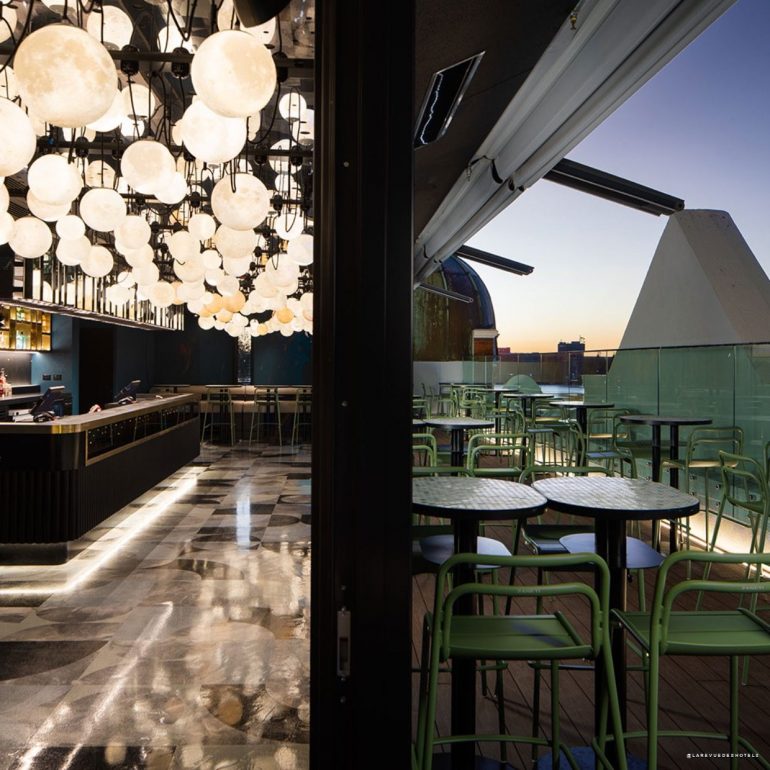 Australie : Redcape rachète 9 hôtels et pubs (dont le QT Newcastle) pour 500 millions de dollars