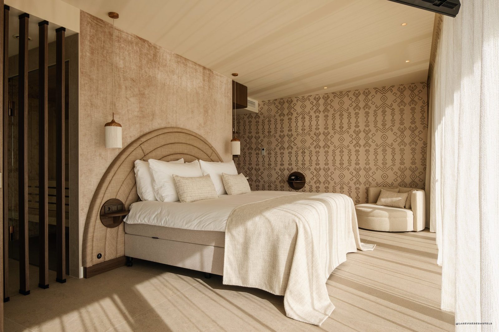 Chambre wellness aux formes arrondies du Valk Exclusief Hotel Woerden