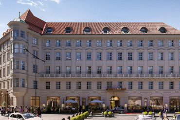 La façade néoclassique de l'Andaz Prague, ancien Palais du Sucre, dans le centre de Prague