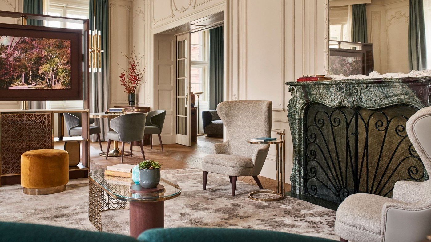A sala de estar da Penthouse Suite do Andaz Prague