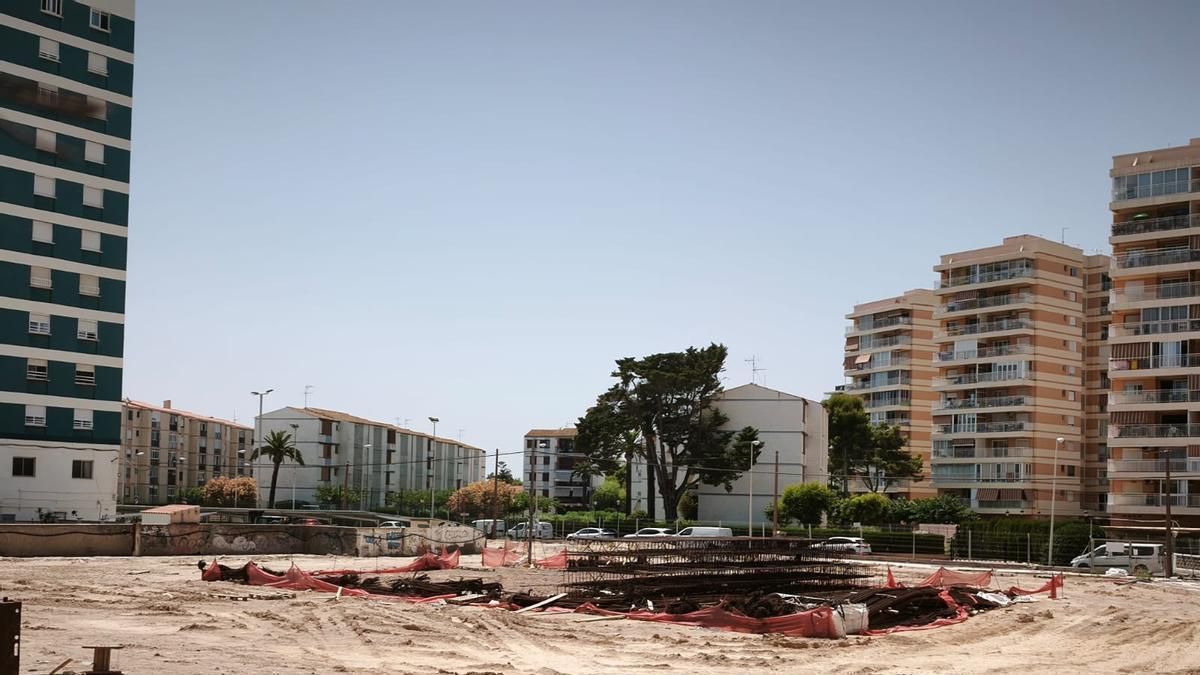 El nuevo hotel de lujo de Heliópolis de Benicàssim retomará las obras en septiembre tras adaptar el proyecto