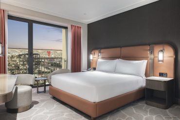 Une chambre du Hilton Istanbul Airport, 100e hôtel du groupe en Turquie