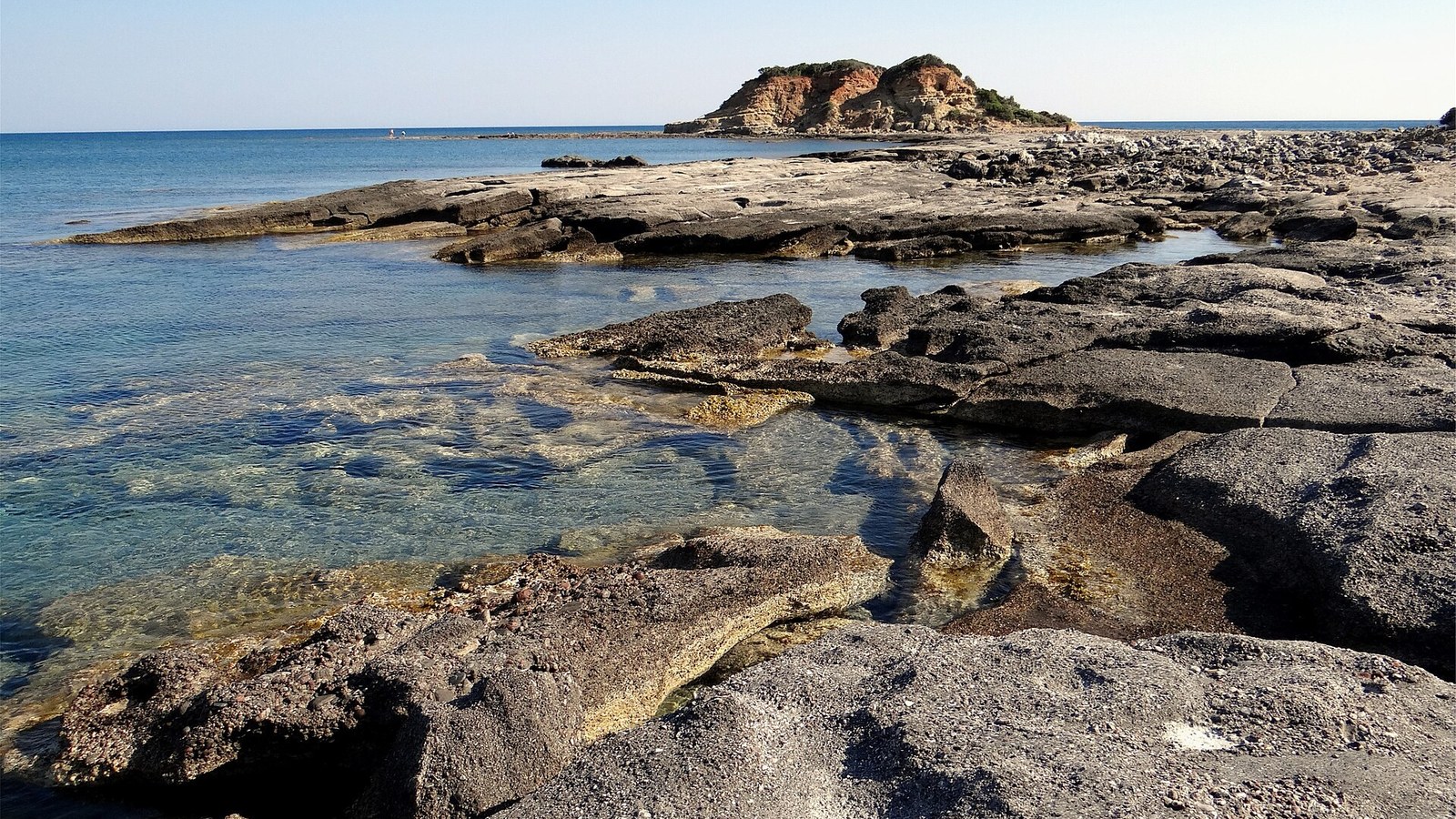 La côte de Kiotari, dans le sud de l'île de Rhodes
