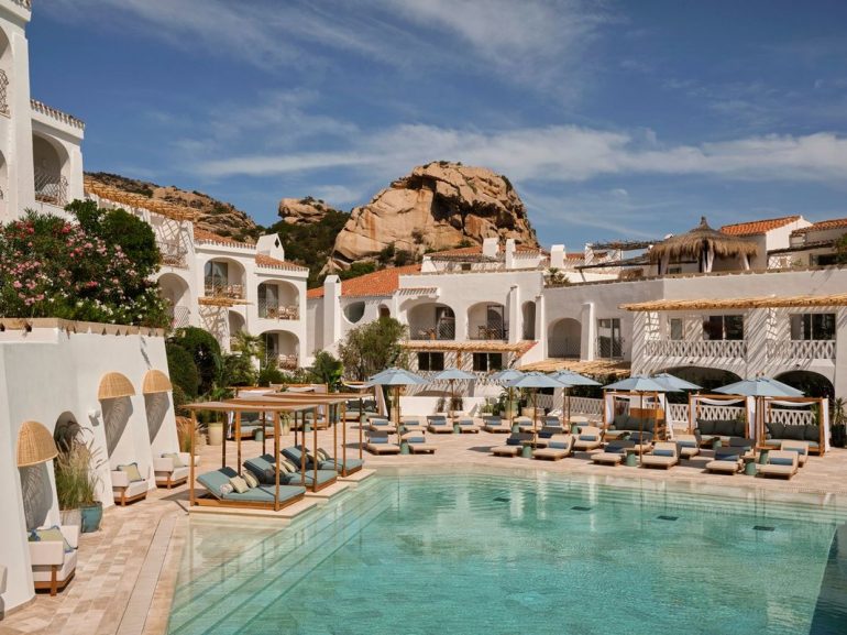 Le W Sardinia, à Poltu Quatu : W Hotels ouvre son refuge dans un fjord sarde