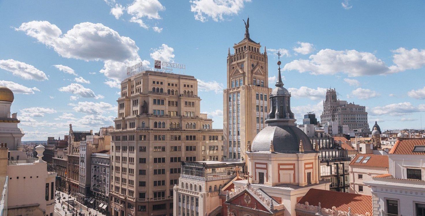 Vue sur le centre de Madrid, où le Nobu Hotel Madrid ouvre le 1er septembre 2026 rue Alcalá