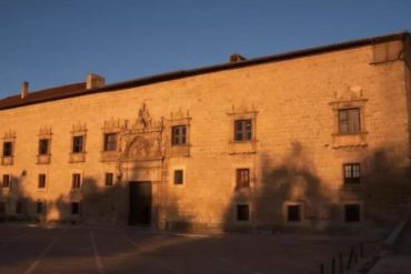 Palácio do século 16 é transformado em hotel de luxo com águas termais na Espanha