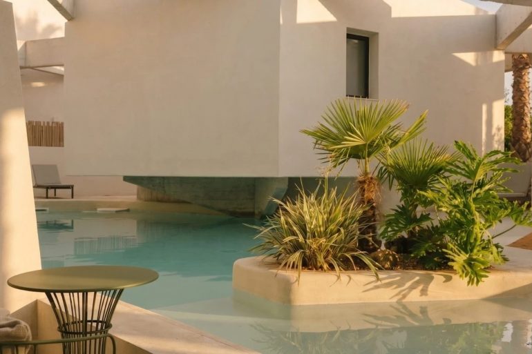 Piscine du Rivelian Grand Menorca a Cala Santandria