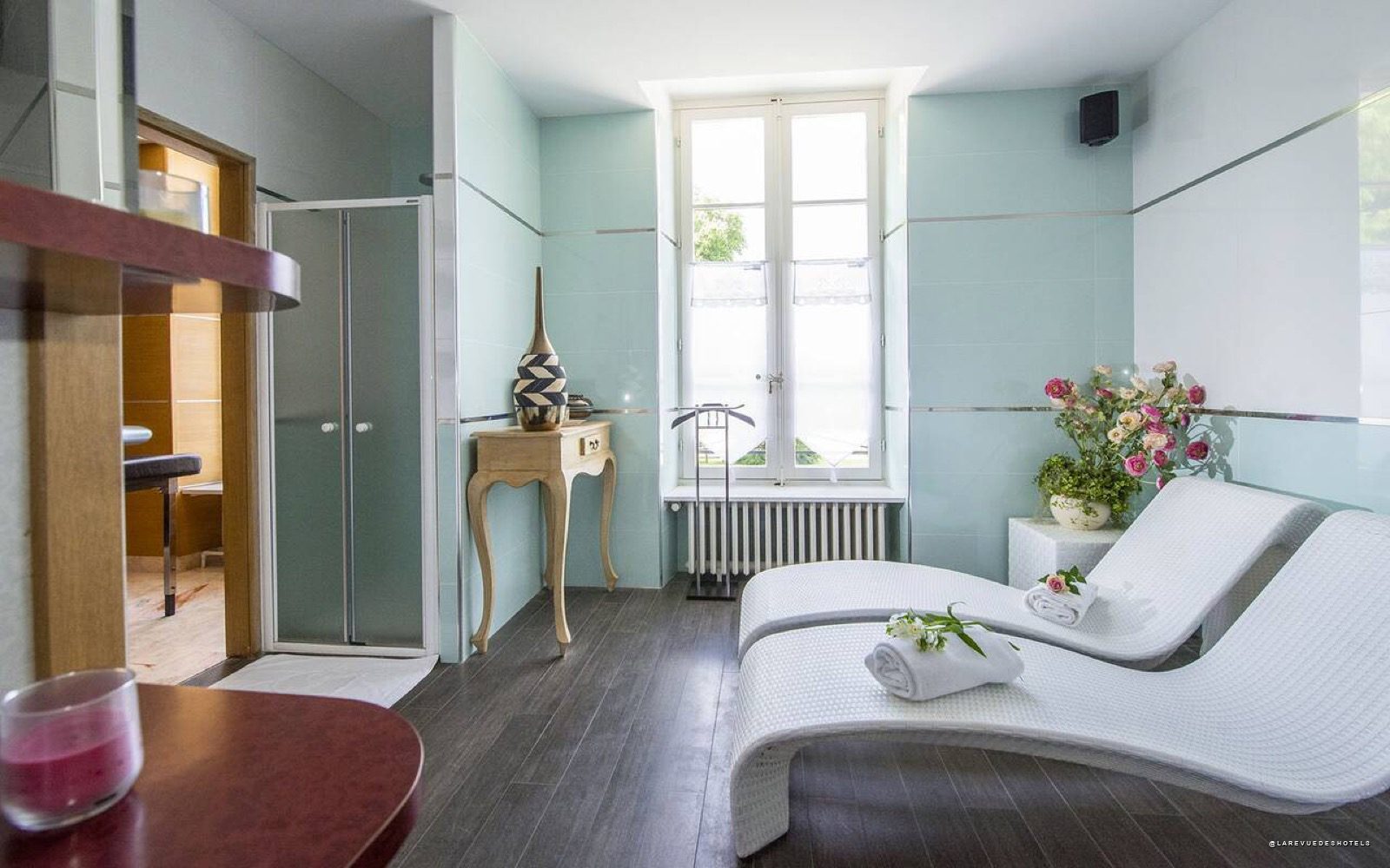 L'espace détente du spa du Château d'Ygrande, avec sauna et hammam, dans l'Allier