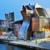 Le musée Guggenheim et la ría de Bilbao, où se concentrent les nouveaux projets hôteliers de luxe