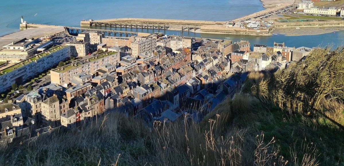 Classement. Ces trois villes normandes figurent dans le top 10 des destinations de l'été sur Airbnb
