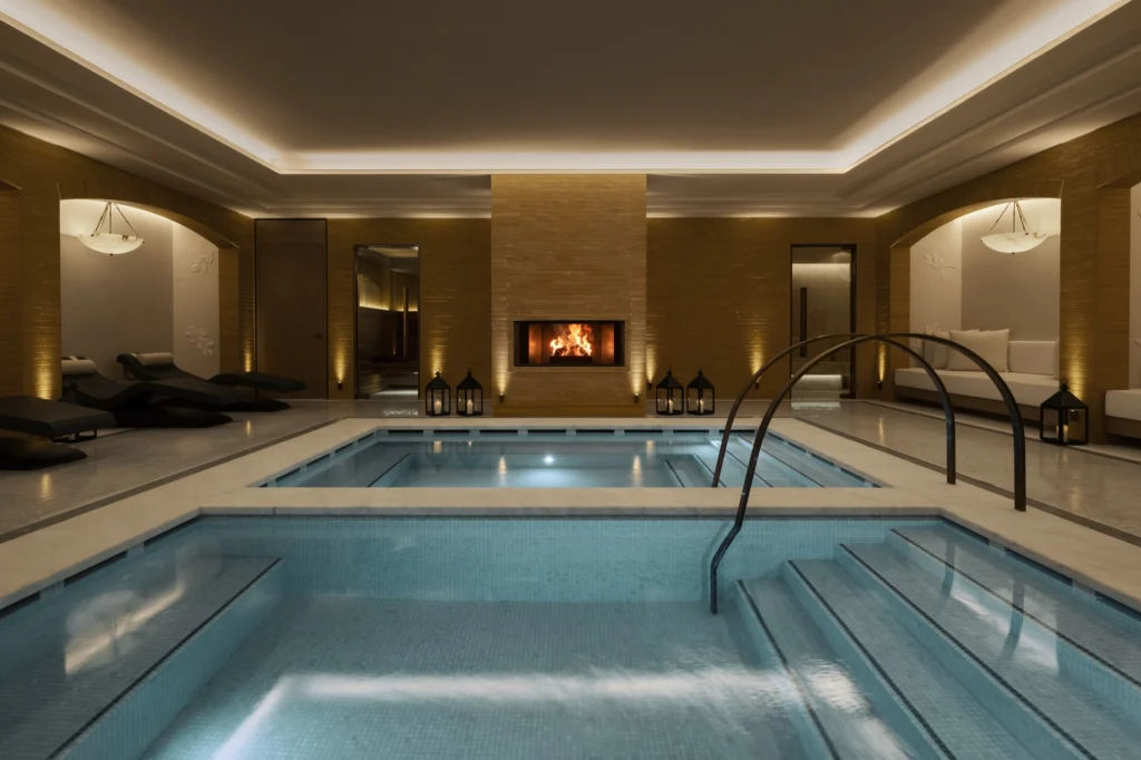 El hotel Corinthia Rome instala su spa en la antigua caja fuerte de la Banca d’Italia: 285 m², dos piscinas y 111Skin