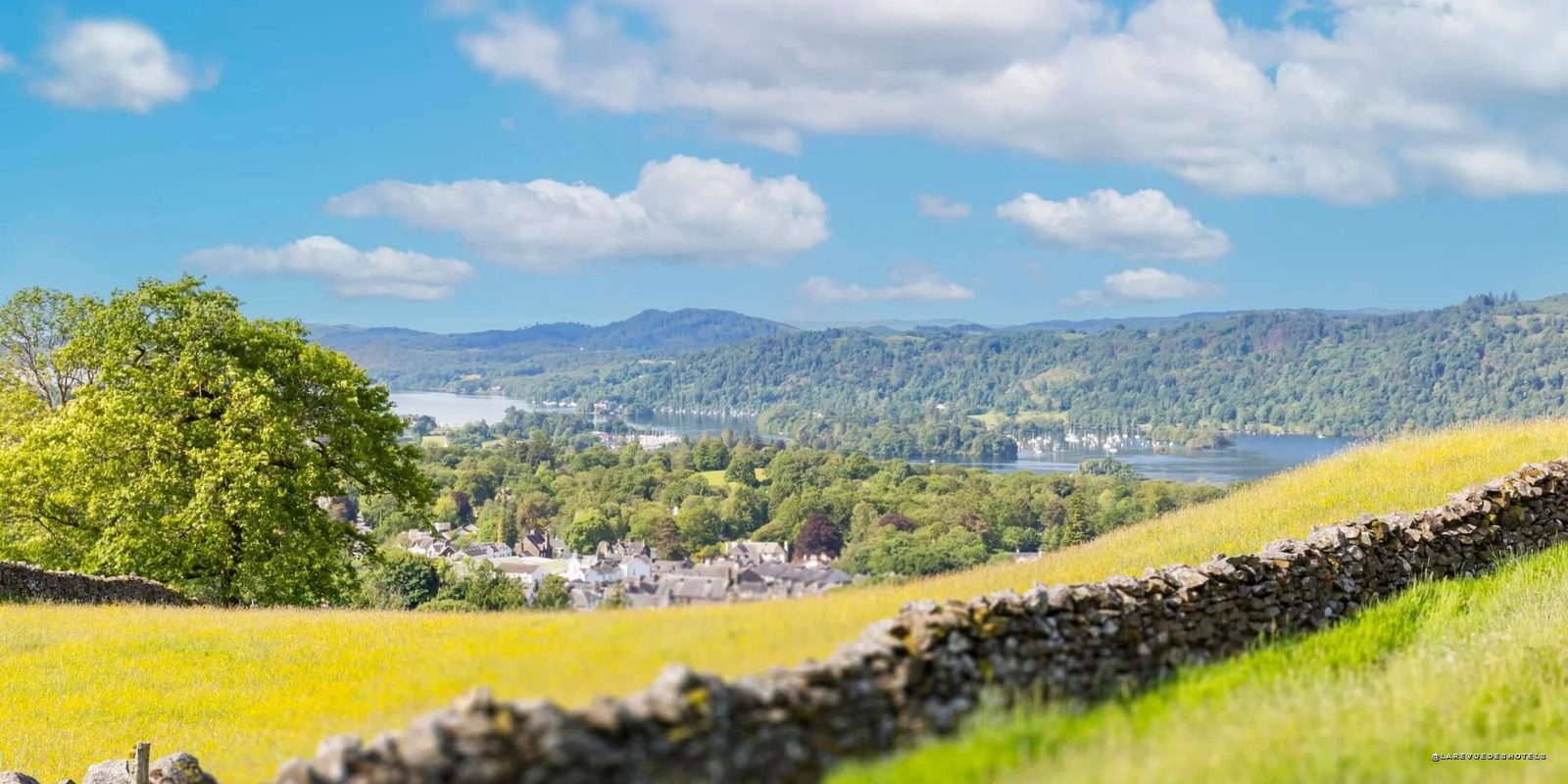 Paredes de piedra y colinas del Lake District, en Cumbria, entorno del futuro hotel Elysium Windermere